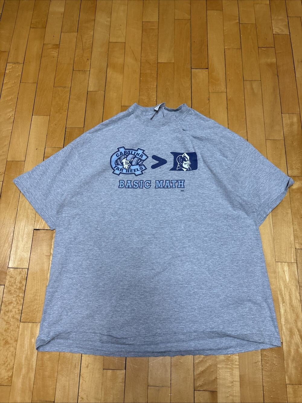 VTG Greater Than U Duke UNC Mens T Shirt Gray Basic Math CBB Blue Devils XL